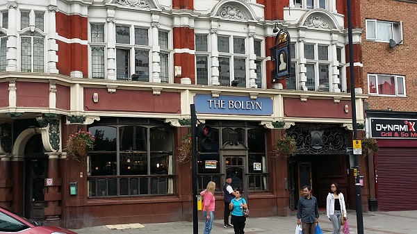 Il Pub "The Boleyn"