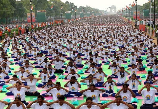 International Yoga Day: due primati Guinness