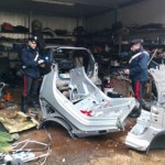 Ricettazione di auto rubate: denunciati padre e figlio