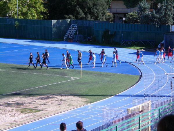 le-squadre-entrano-in-campo